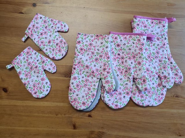 Kuchyňské chňapky Červenorůžové kytičky