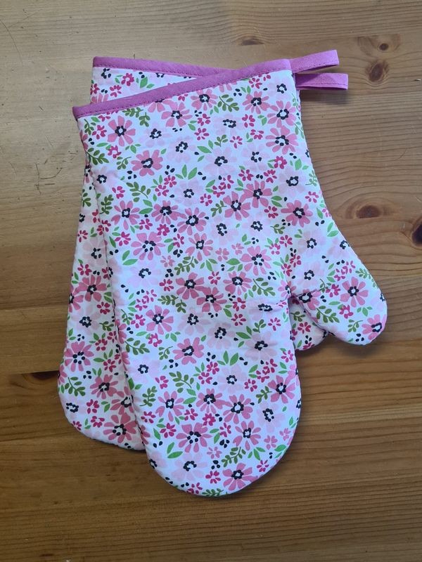 Lemované kuchyňské chňapky Červenorůžové kytičky